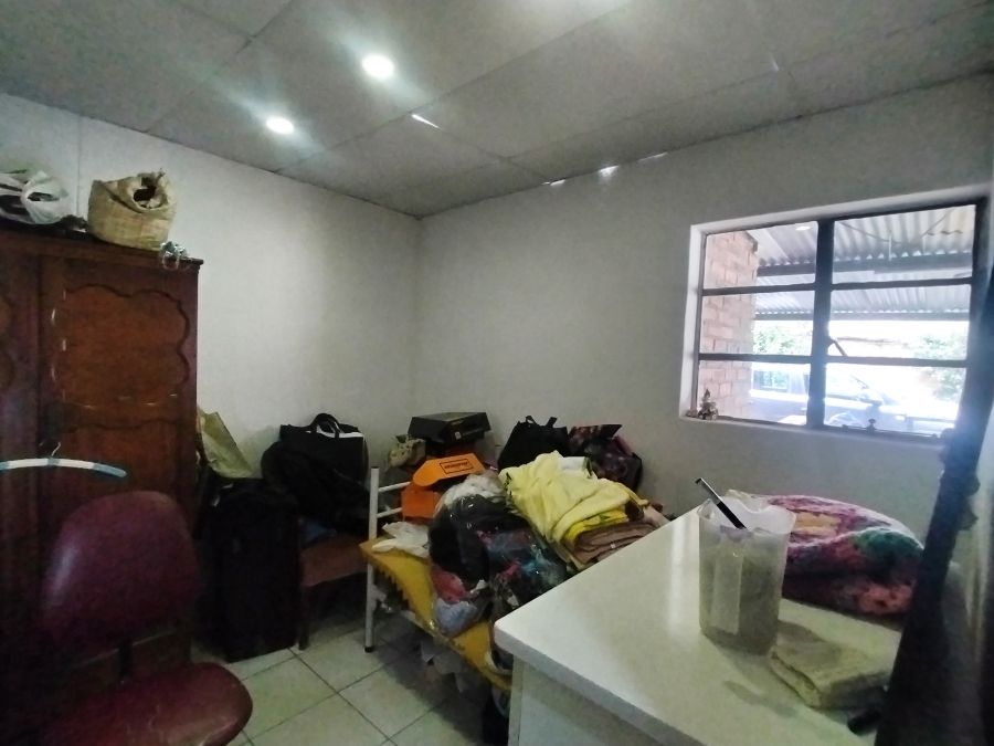 5 Bedroom Property for Sale in Pretoria Gardens Gauteng