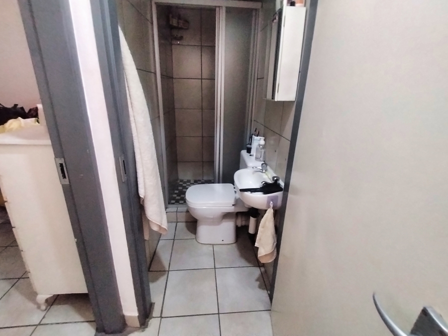 5 Bedroom Property for Sale in Pretoria Gardens Gauteng