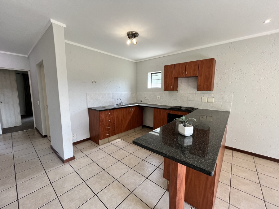 To Let 1 Bedroom Property for Rent in Cresta Gauteng