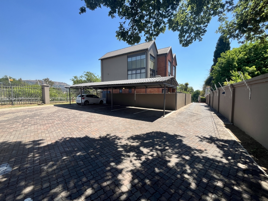 To Let 1 Bedroom Property for Rent in Cresta Gauteng
