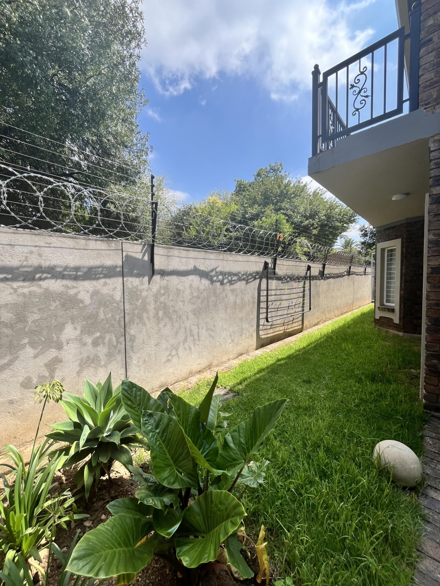 To Let 3 Bedroom Property for Rent in East Town Gauteng