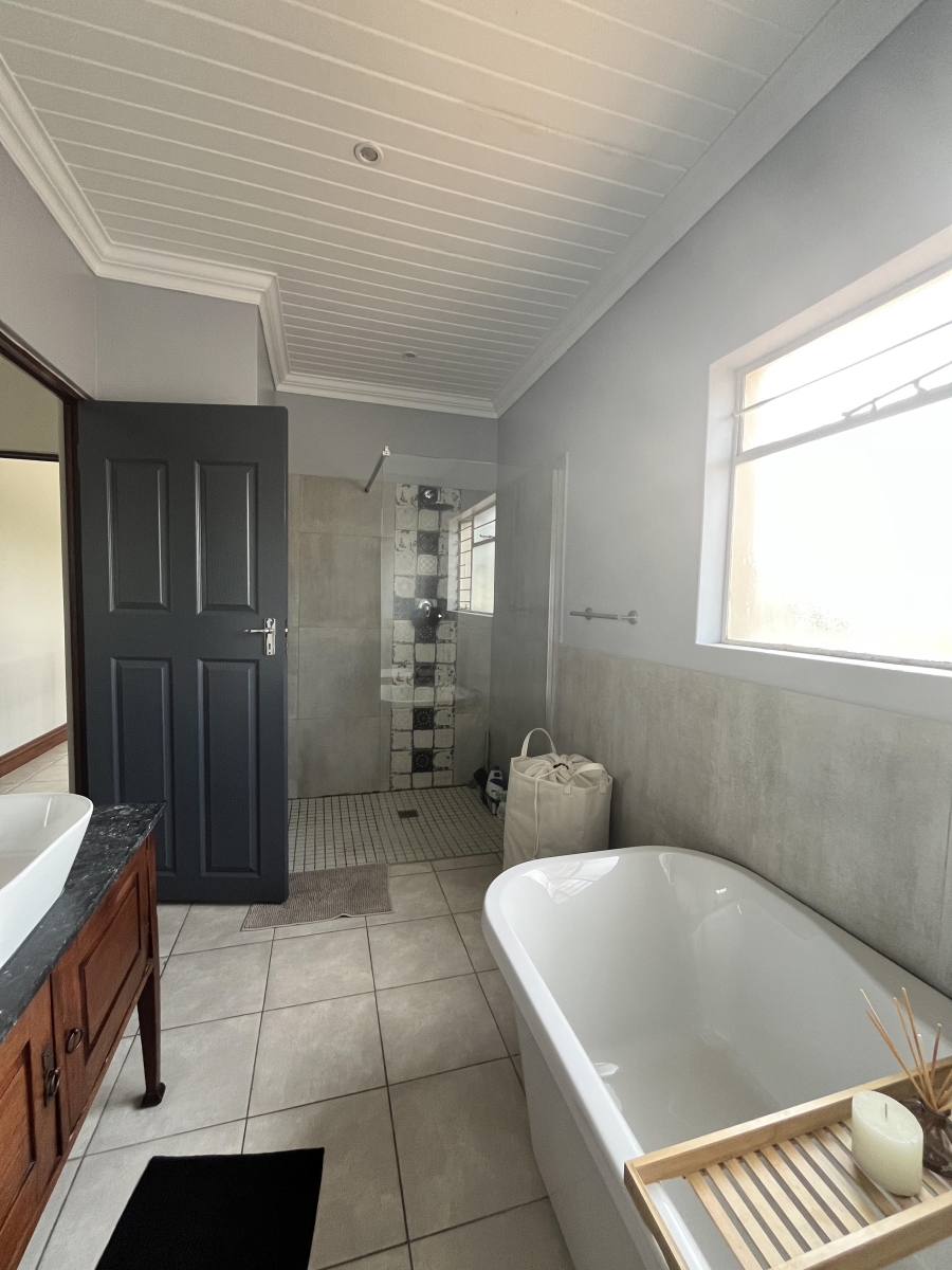 To Let 3 Bedroom Property for Rent in East Town Gauteng