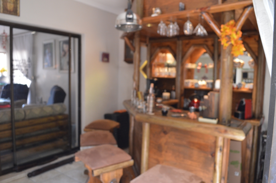 3 Bedroom Property for Sale in Three Rivers Gauteng