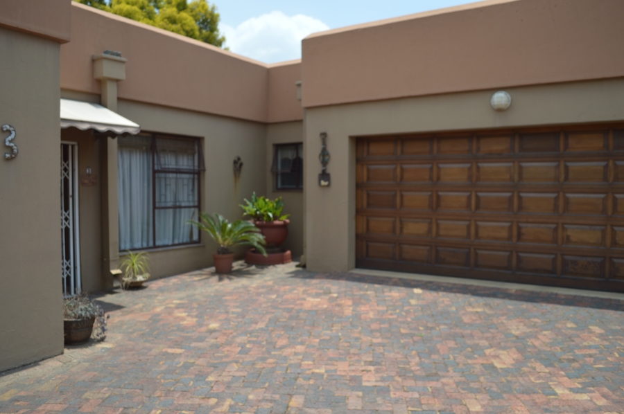 3 Bedroom Property for Sale in Three Rivers Gauteng