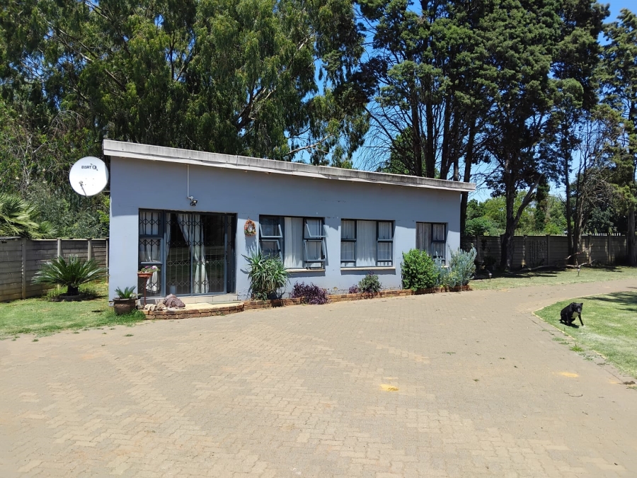 3 Bedroom Property for Sale in Staalrus Gauteng