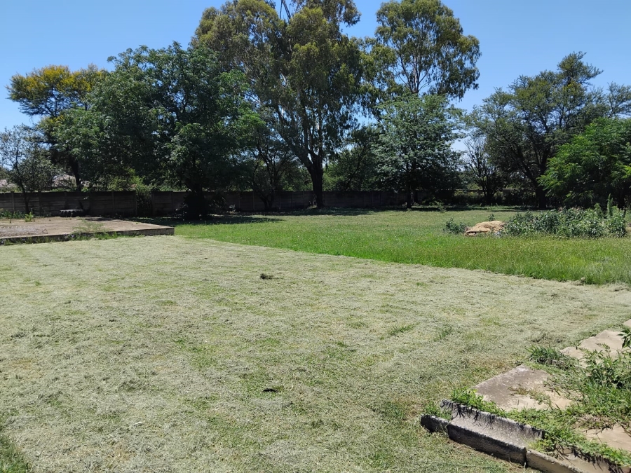 3 Bedroom Property for Sale in Staalrus Gauteng