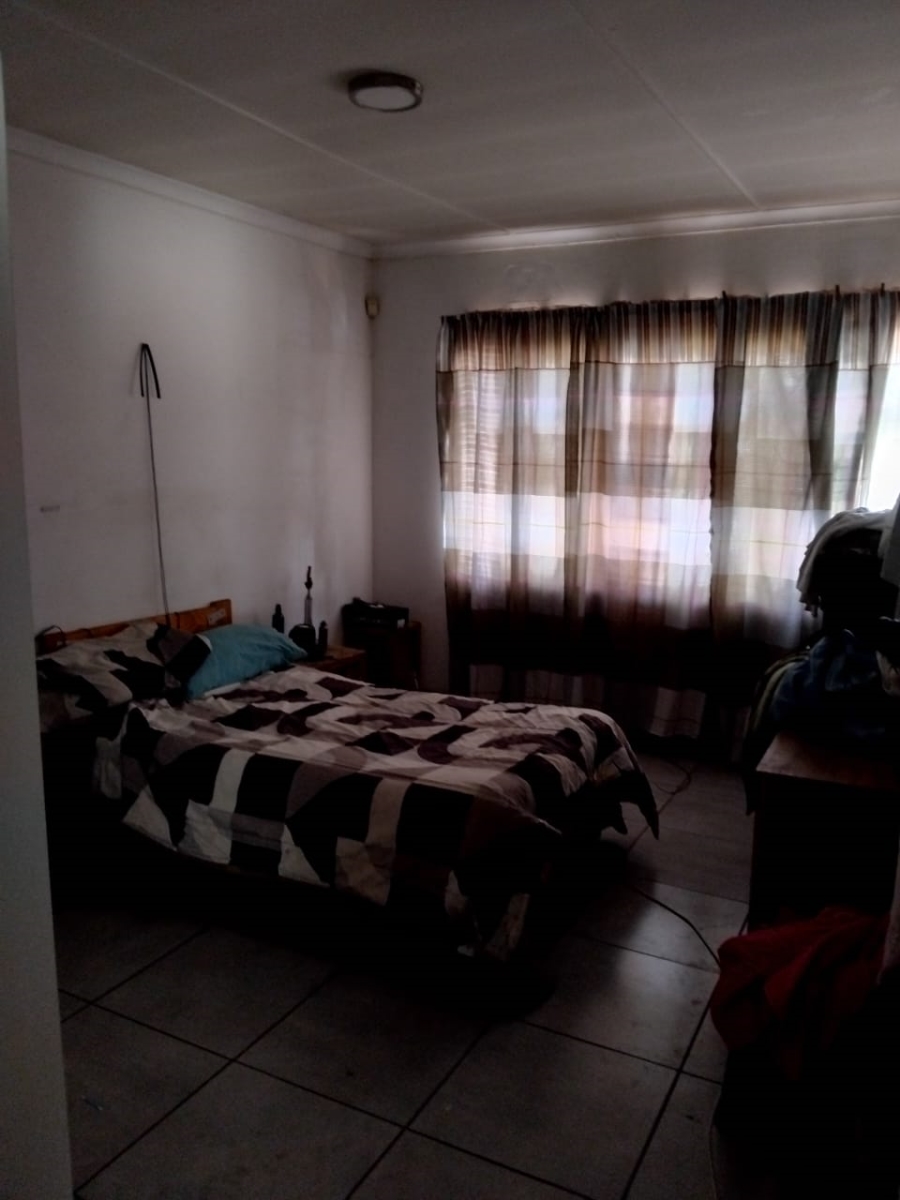 3 Bedroom Property for Sale in Staalrus Gauteng