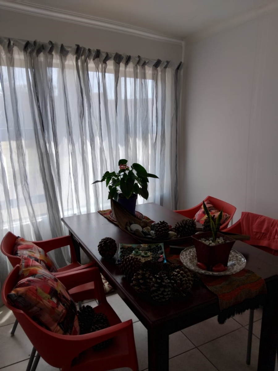 3 Bedroom Property for Sale in Staalrus Gauteng