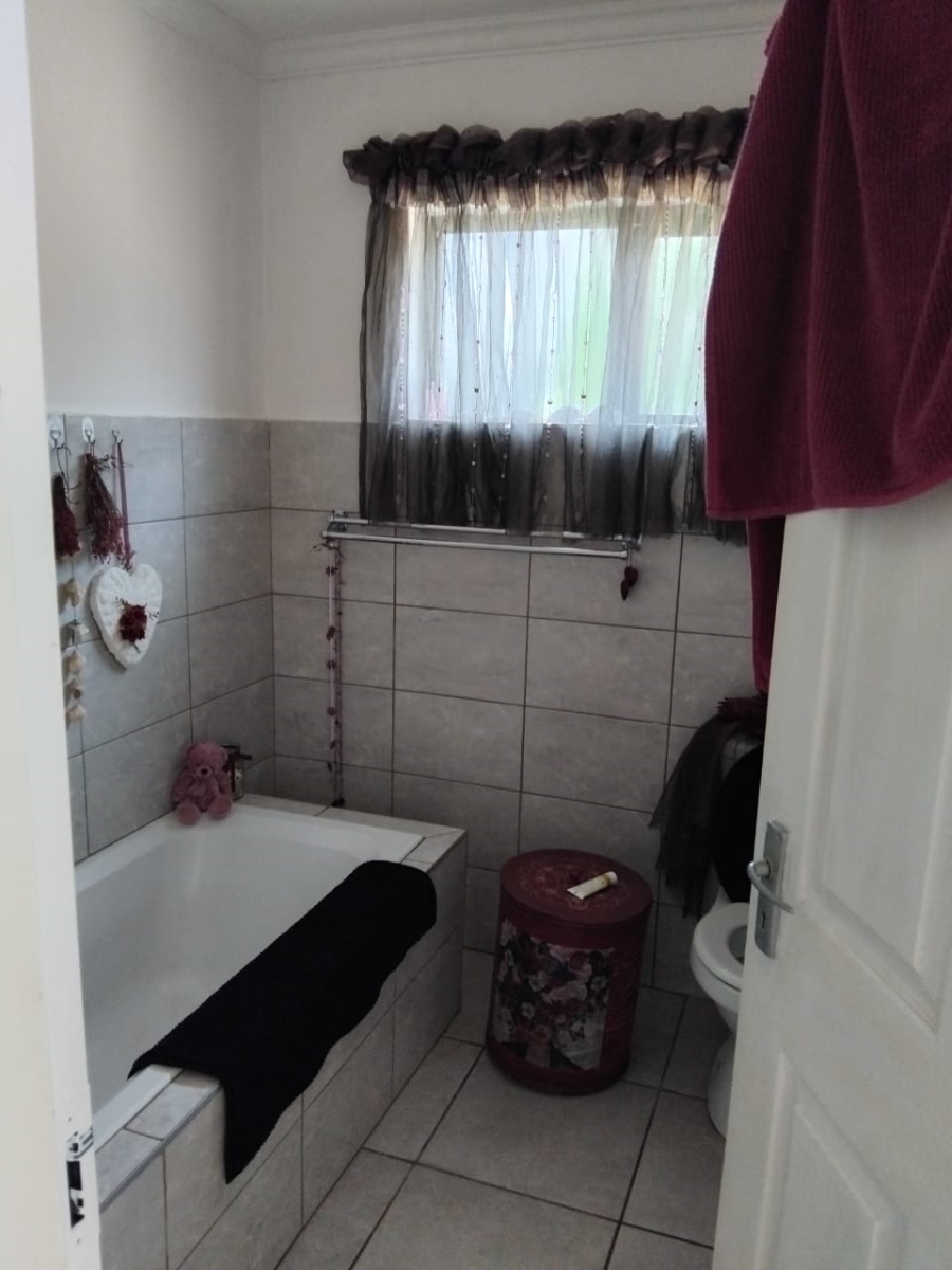 3 Bedroom Property for Sale in Staalrus Gauteng