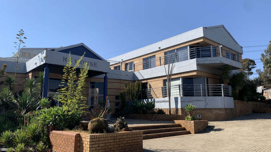 To Let commercial Property for Rent in Meadowdale Gauteng