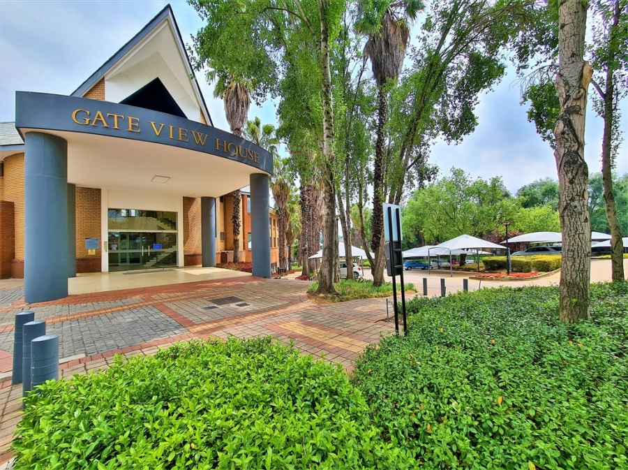 To Let commercial Property for Rent in Constantia Kloof Gauteng