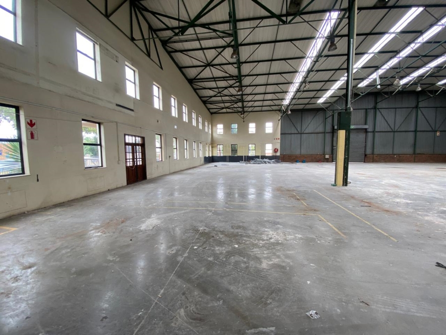 To Let commercial Property for Rent in Randjespark Gauteng
