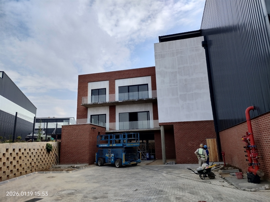 To Let commercial Property for Rent in North Riding Gauteng