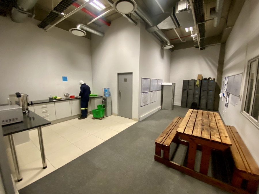 To Let commercial Property for Rent in Halfway House Gauteng