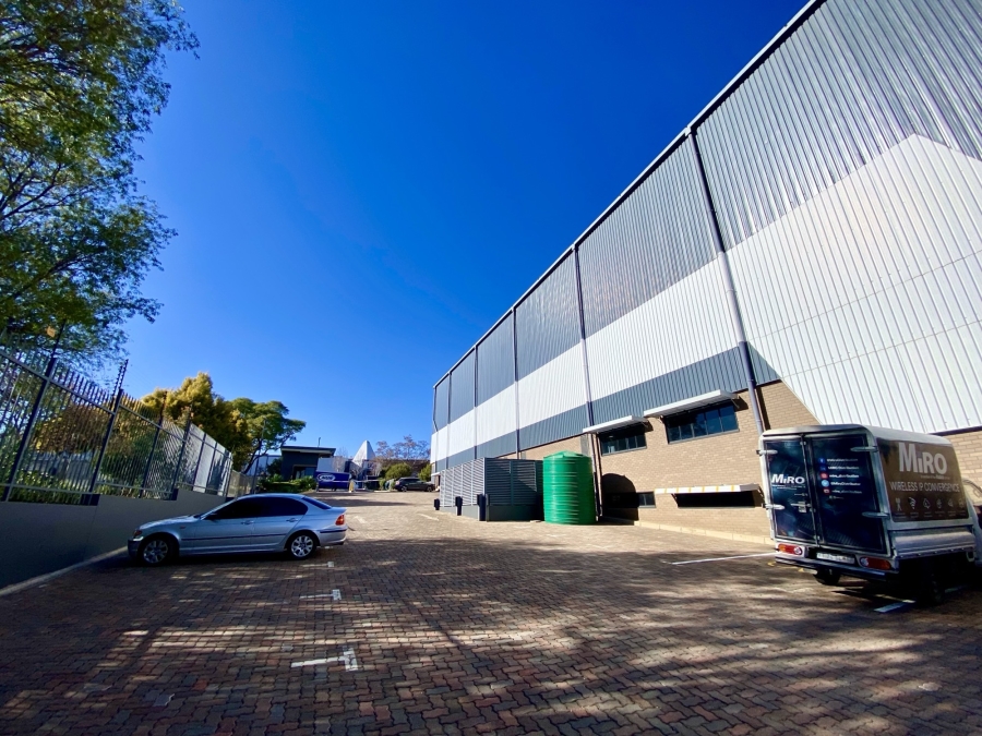 To Let commercial Property for Rent in Halfway House Gauteng