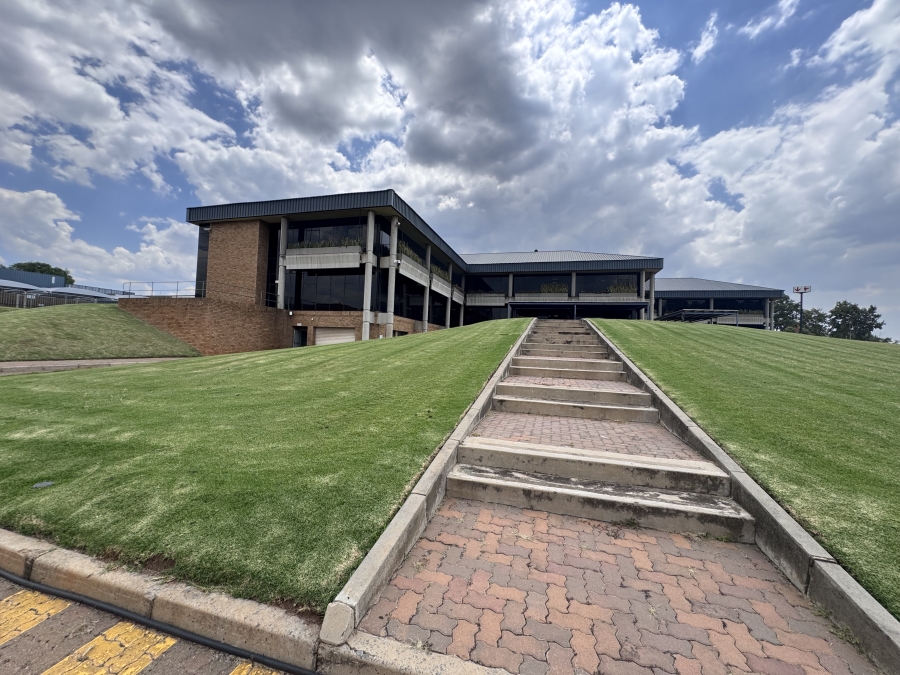 To Let commercial Property for Rent in Randjespark Gauteng