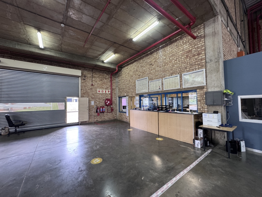To Let commercial Property for Rent in Randjespark Gauteng