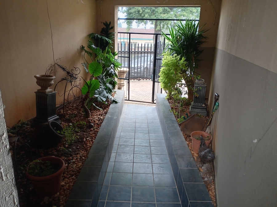 4 Bedroom Property for Sale in Krugersdorp West Gauteng