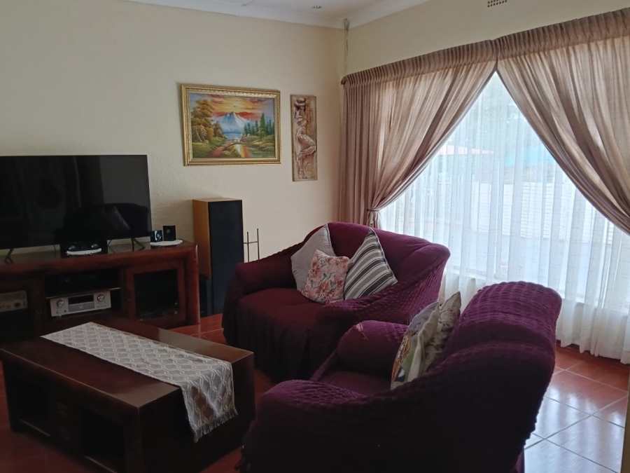 4 Bedroom Property for Sale in Greenhills Gauteng