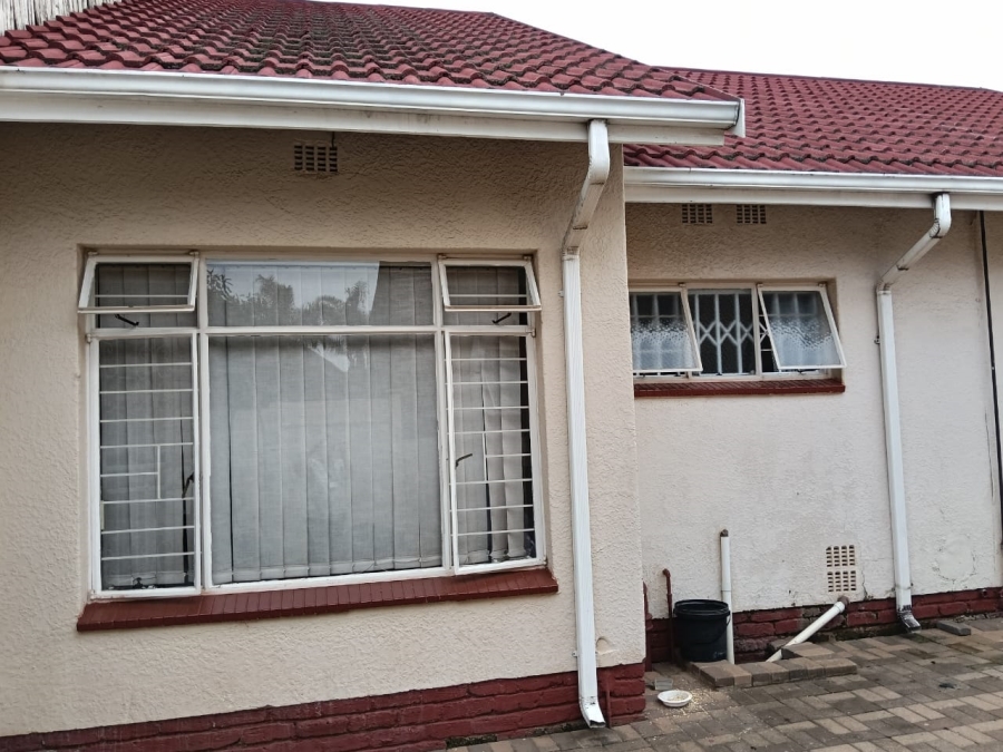 4 Bedroom Property for Sale in Greenhills Gauteng