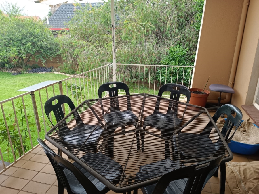 3 Bedroom Property for Sale in Helikonpark Gauteng