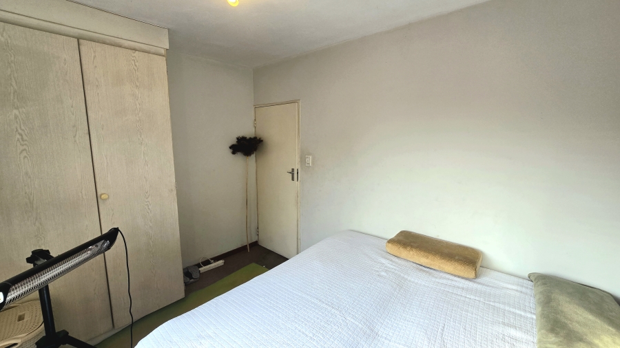 2 Bedroom Property for Sale in Die Hoewes Gauteng