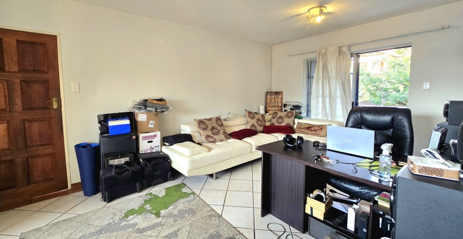 2 Bedroom Property for Sale in Die Hoewes Gauteng