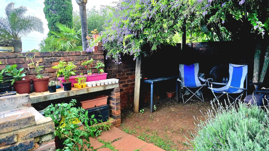 2 Bedroom Property for Sale in Zwartkop Gauteng