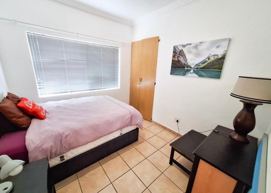 6 Bedroom Property for Sale in Rant En Dal Gauteng