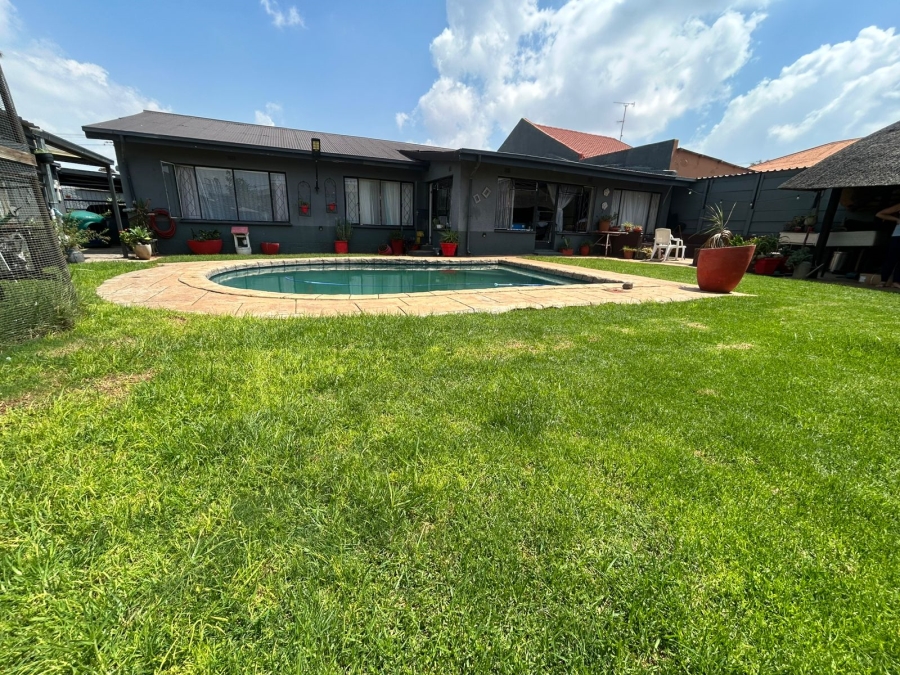 3 Bedroom Property for Sale in Krugersdorp West Gauteng