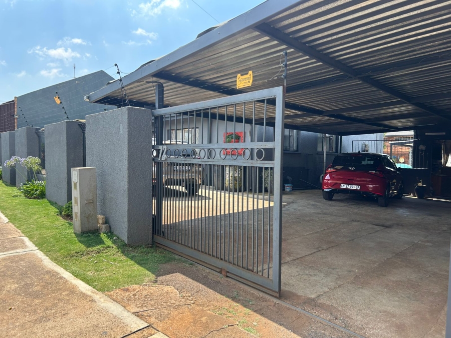 3 Bedroom Property for Sale in Krugersdorp West Gauteng