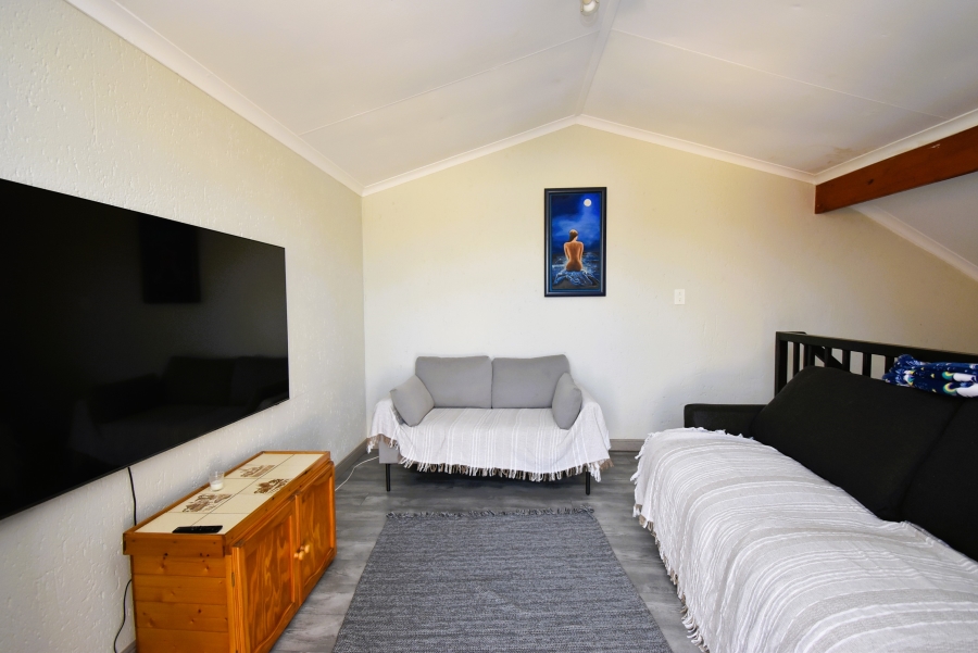 To Let 2 Bedroom Property for Rent in Bromhof Gauteng