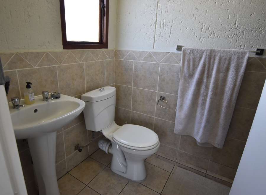 To Let 2 Bedroom Property for Rent in Bromhof Gauteng