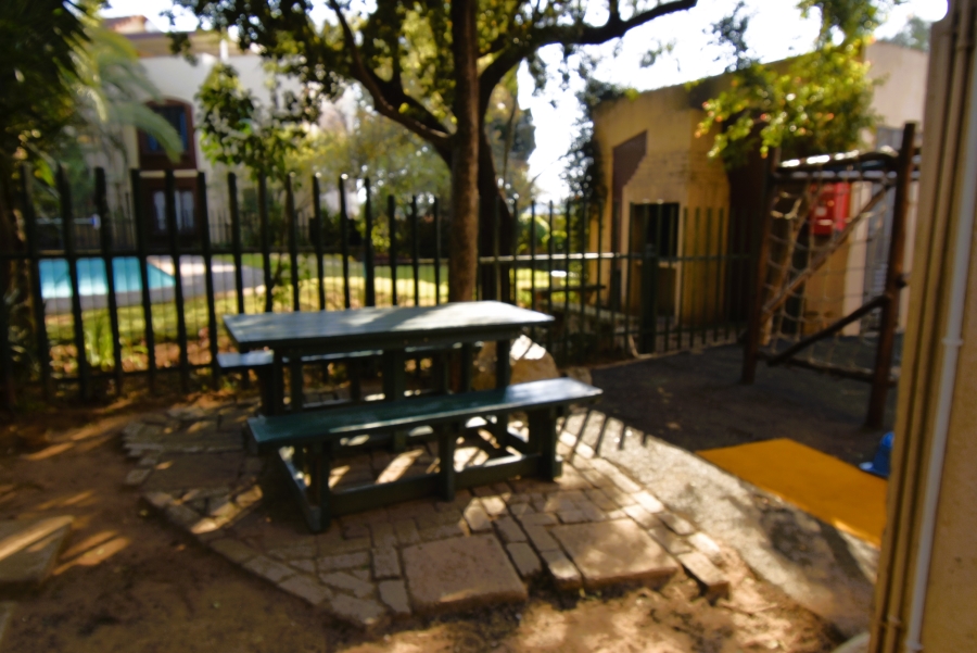 To Let 2 Bedroom Property for Rent in Bromhof Gauteng