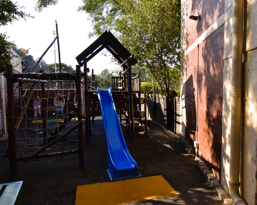 To Let 2 Bedroom Property for Rent in Bromhof Gauteng