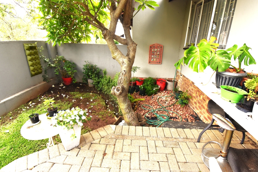 To Let 2 Bedroom Property for Rent in Northwold Gauteng
