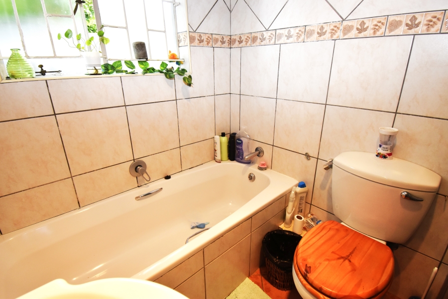 To Let 2 Bedroom Property for Rent in Northwold Gauteng