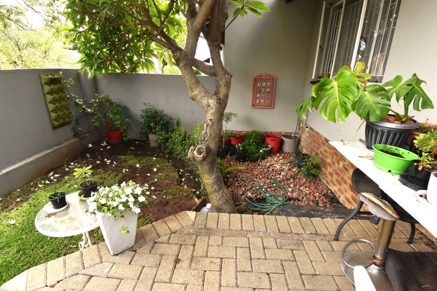 To Let 2 Bedroom Property for Rent in Northwold Gauteng
