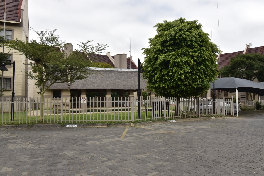 3 Bedroom Property for Sale in Sundowner Gauteng