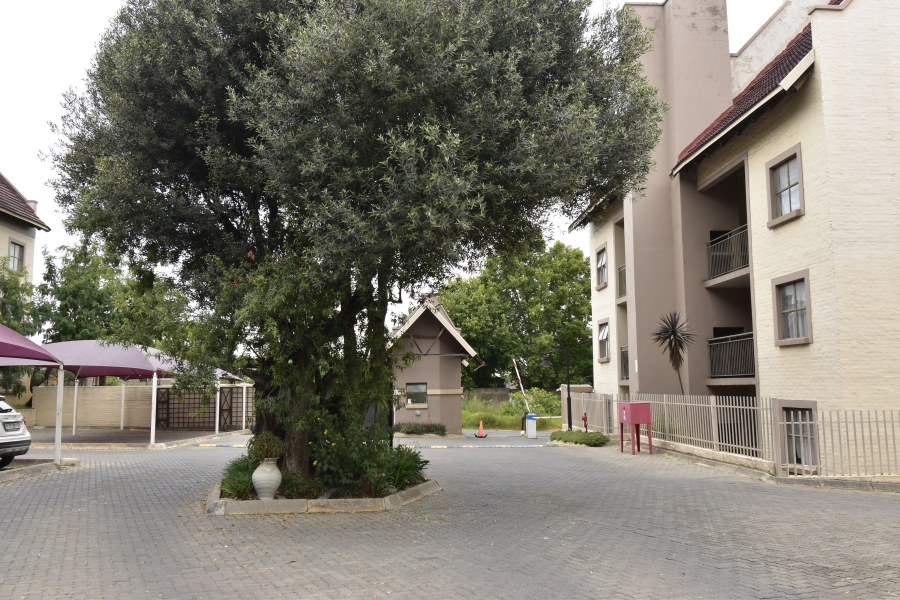 3 Bedroom Property for Sale in Sundowner Gauteng