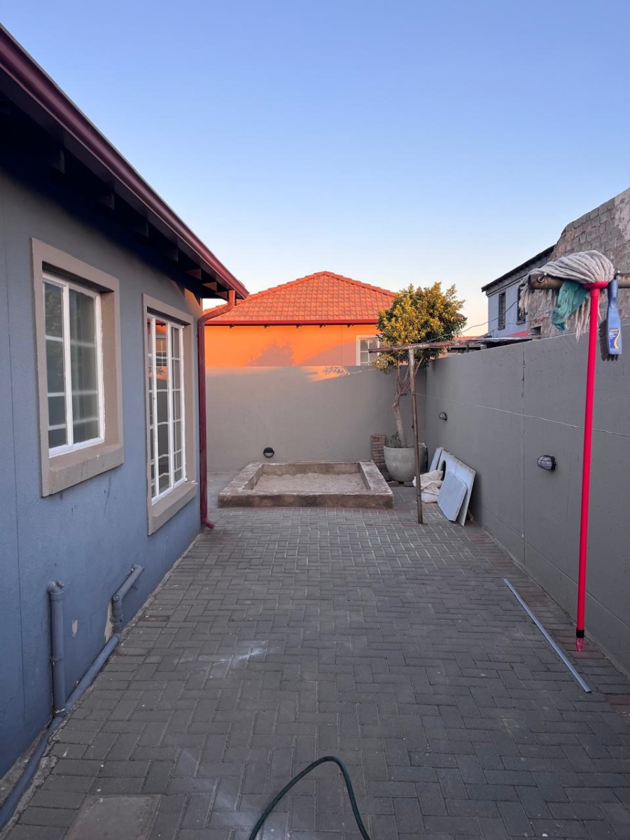3 Bedroom Property for Sale in Nellmapius Gauteng
