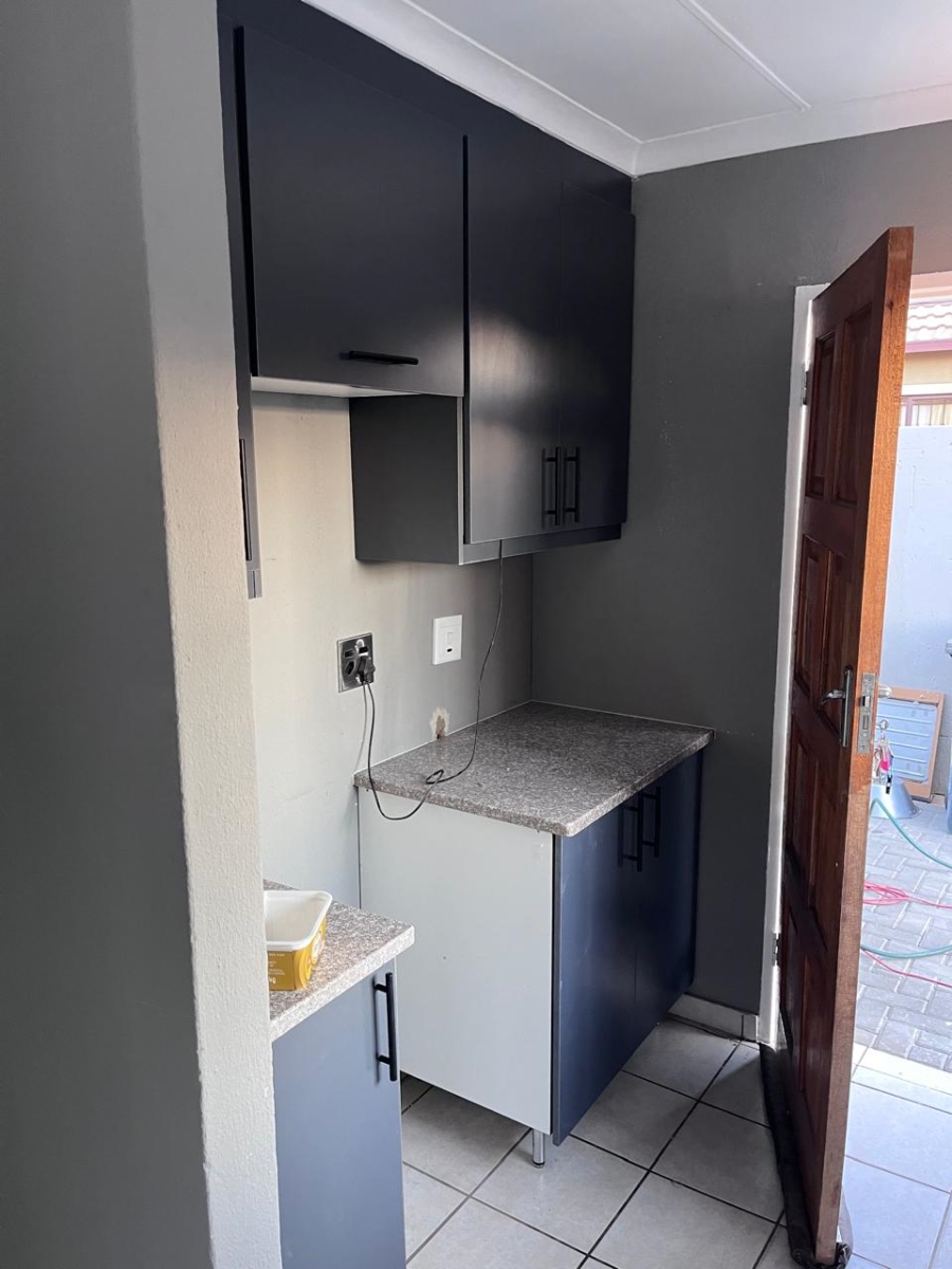 3 Bedroom Property for Sale in Nellmapius Gauteng