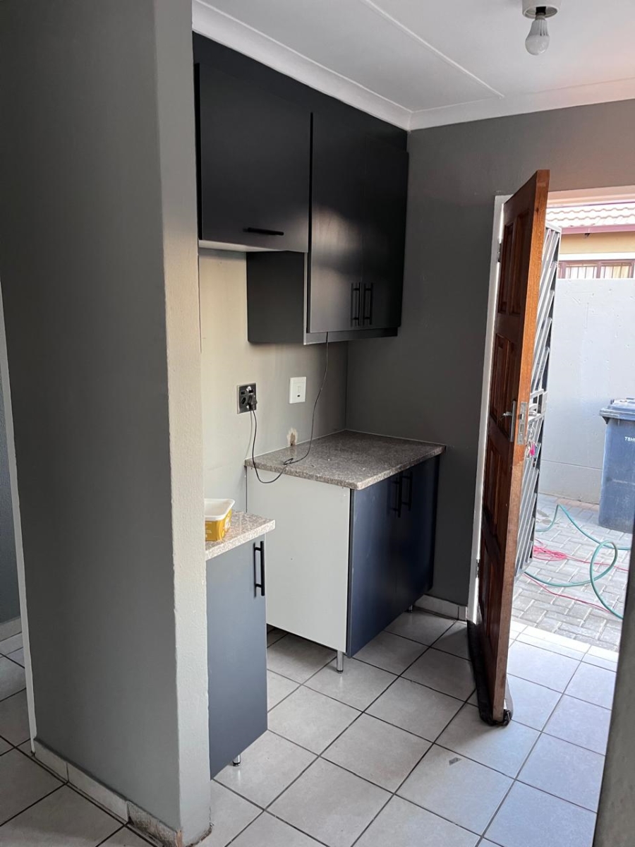 3 Bedroom Property for Sale in Nellmapius Gauteng