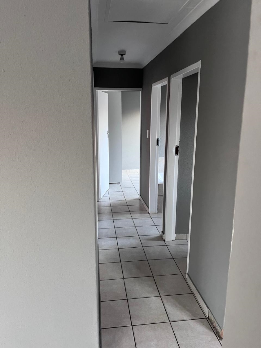3 Bedroom Property for Sale in Nellmapius Gauteng