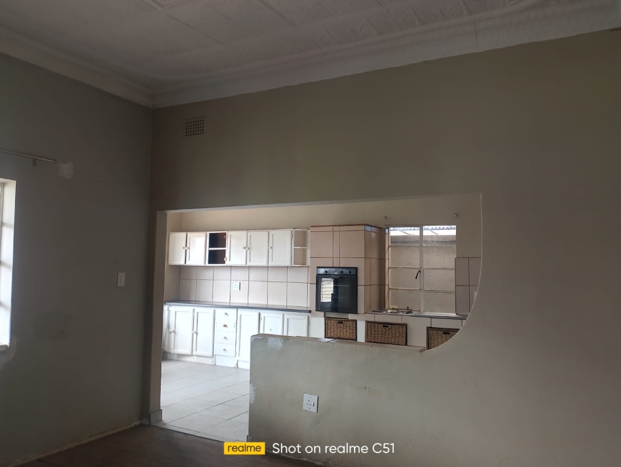 To Let 4 Bedroom Property for Rent in Dalview Gauteng