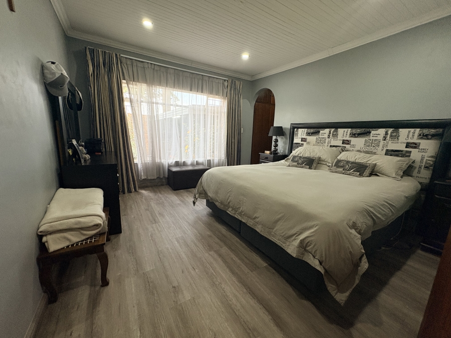 3 Bedroom Property for Sale in Larrendale Gauteng