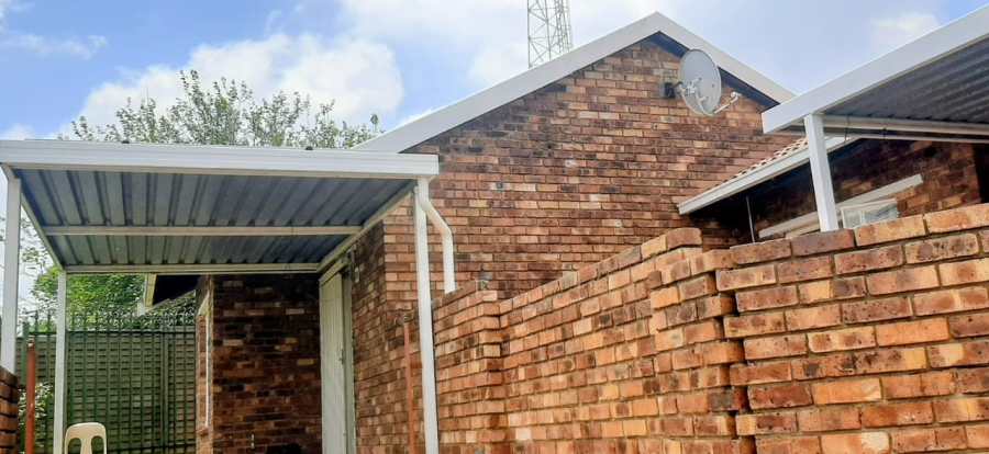 2 Bedroom Property for Sale in Norkem Park Gauteng