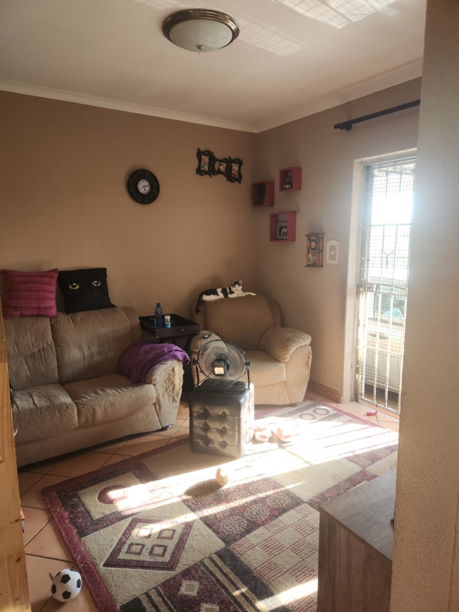 2 Bedroom Property for Sale in Norkem Park Gauteng