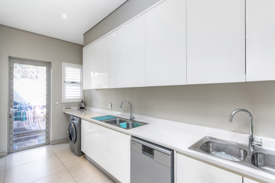 4 Bedroom Property for Sale in Morningside Gauteng