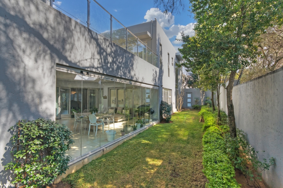 4 Bedroom Property for Sale in Morningside Gauteng